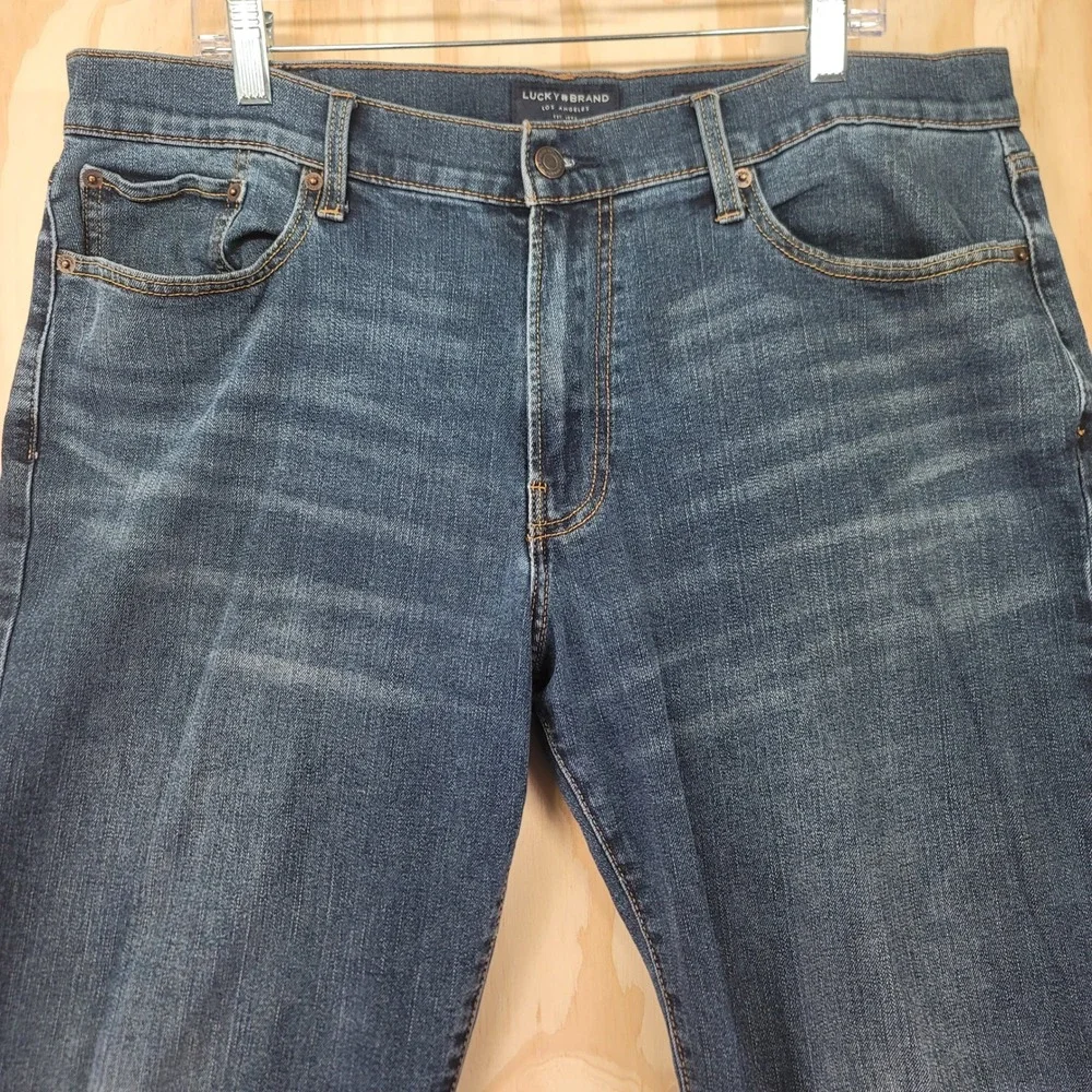 Lucky Brand Jeans Mens 38x29 Blue Excellent 363 Vintage Straight Stretch Denim‎